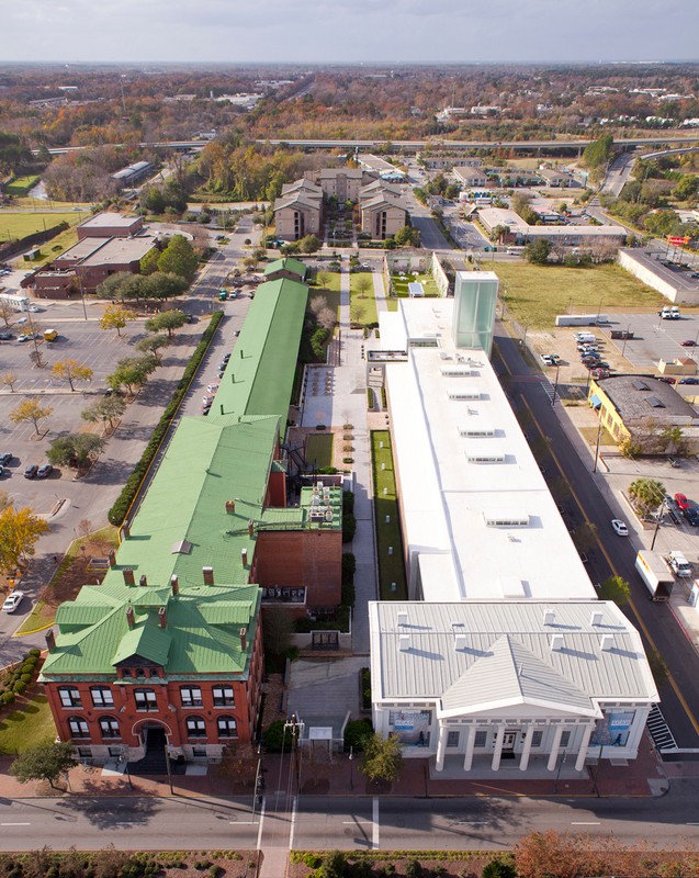 Aerial view; the museum is on the right