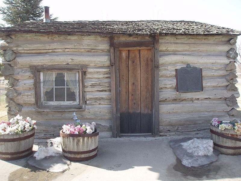 Wellington Pioneer Cabin Photo Cred. Jamie Powell