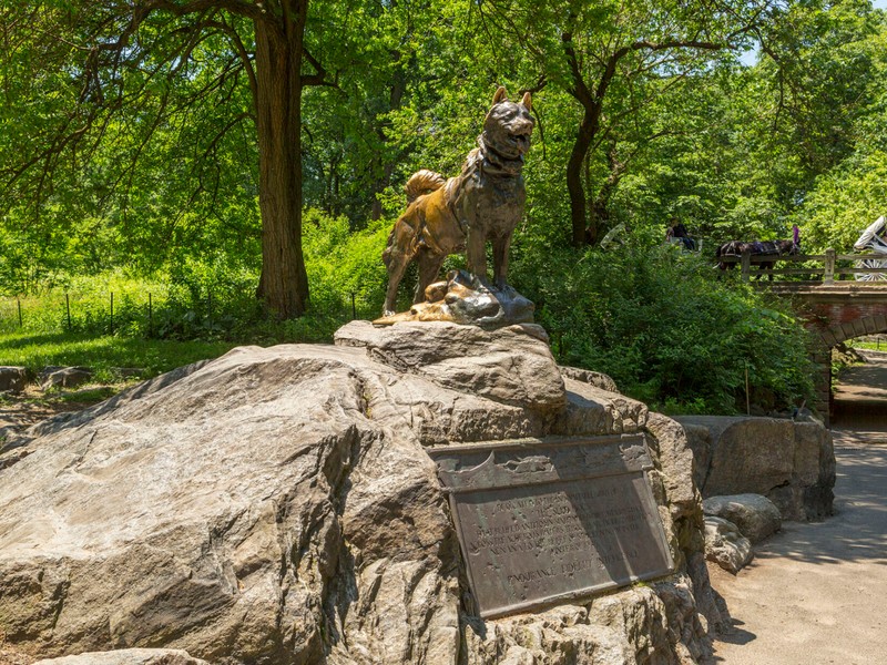 Balto Monument 