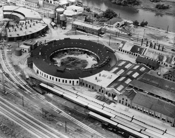 Roundhouse in the 1930s