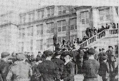 Students at a HHS pep rally in 1919