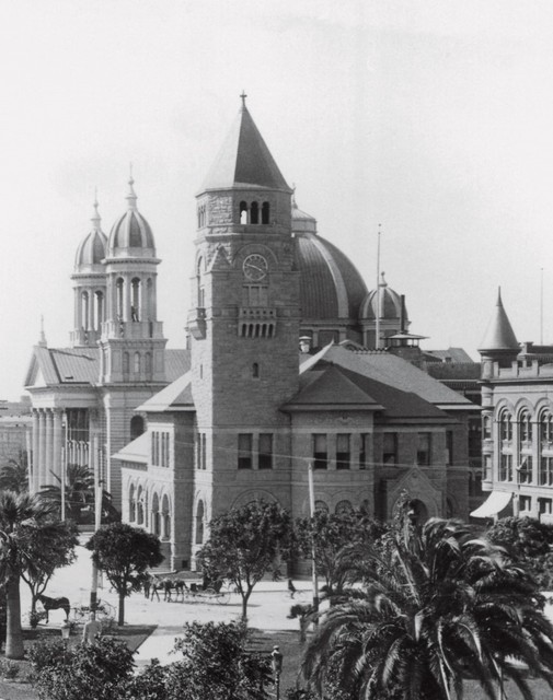 Historic photo of the building (image from the San Jose Museum of Art)