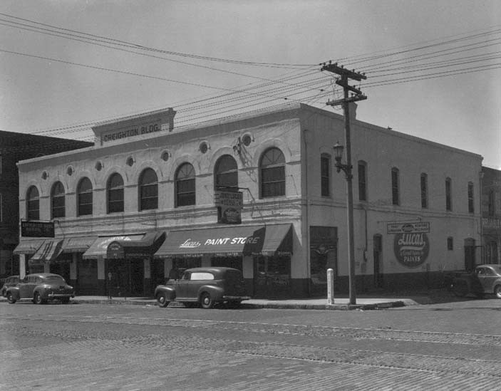 The building in 1948.