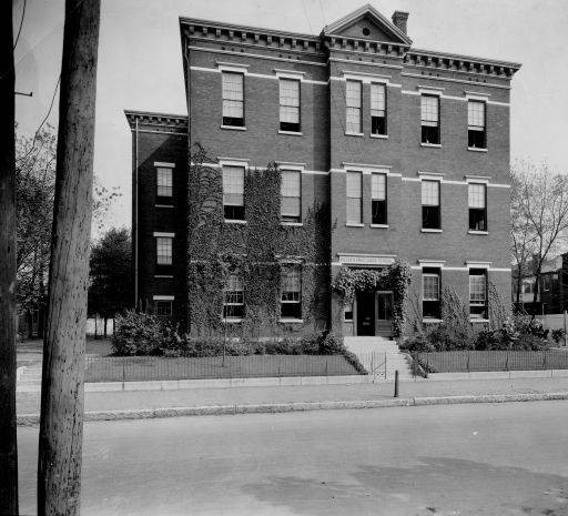 1923 photo of Kentucky Street School (Old Engelhard School)