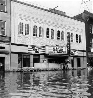 The Palace Theater during the flood of 1937. 