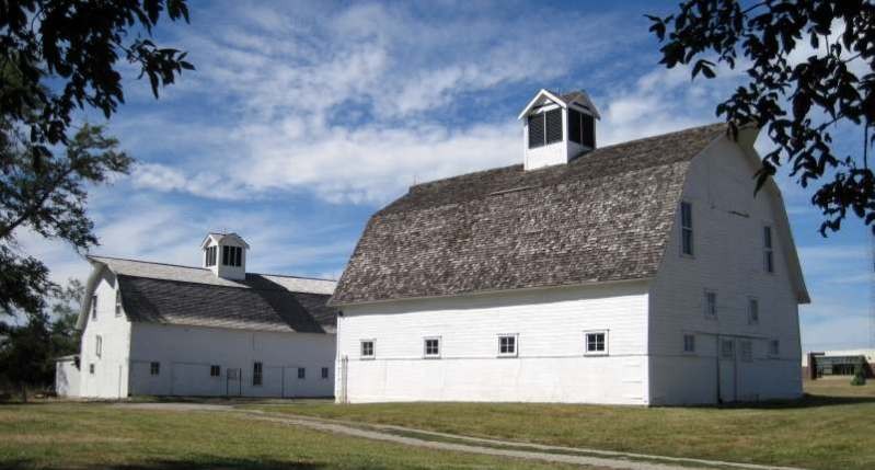From the Jefferson County site, "Introduction to the Maasdam Barns"