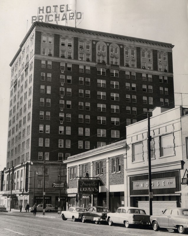 The hotel in the 1950s. Many high school students remember attending proms and dances at the hotel.