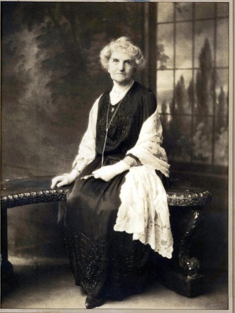E.E. Moffitt