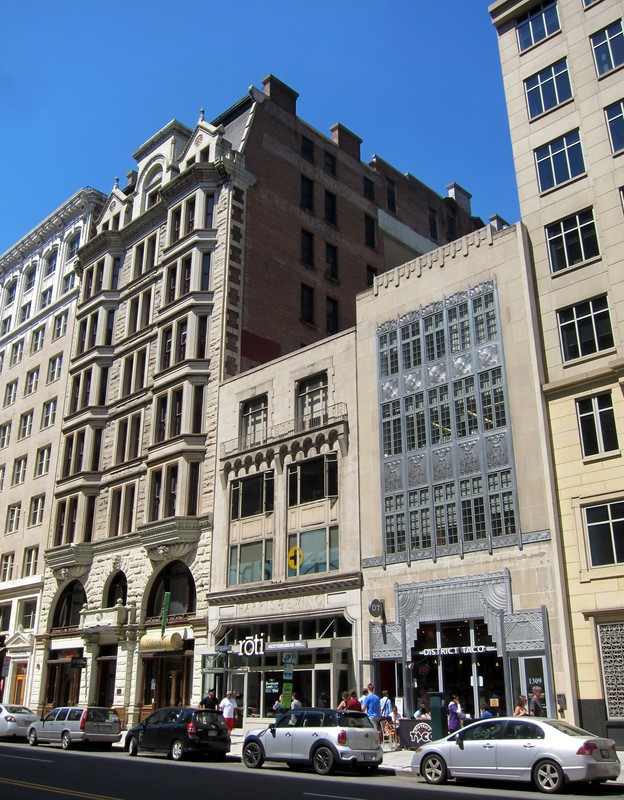 (Right to left) Brownley Confectionery Building, Harris & Ewing Photographic Studio, and Sun Building. Image by AgnosticPreachersKid - Own work, CC BY-SA 4.0, https://commons.wikimedia.org/w/index.php?curid=39830507