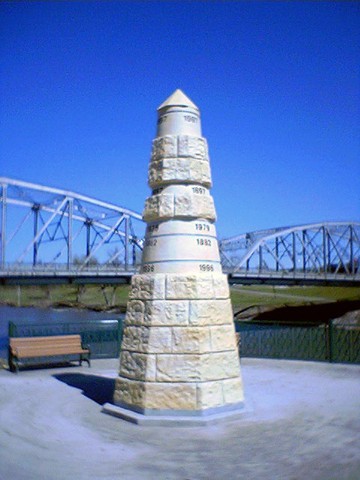 Obelisk in Grand Forks commemorating the 1997 flood and other past floods