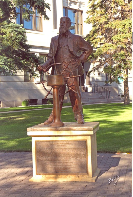 Captain Alexander Griggs Statue