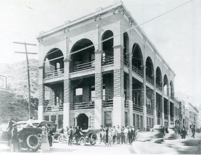 The current Copper Queen Library circa 190s-1920s. Photo courtesty of the Bisbee Mining and Historical Museum