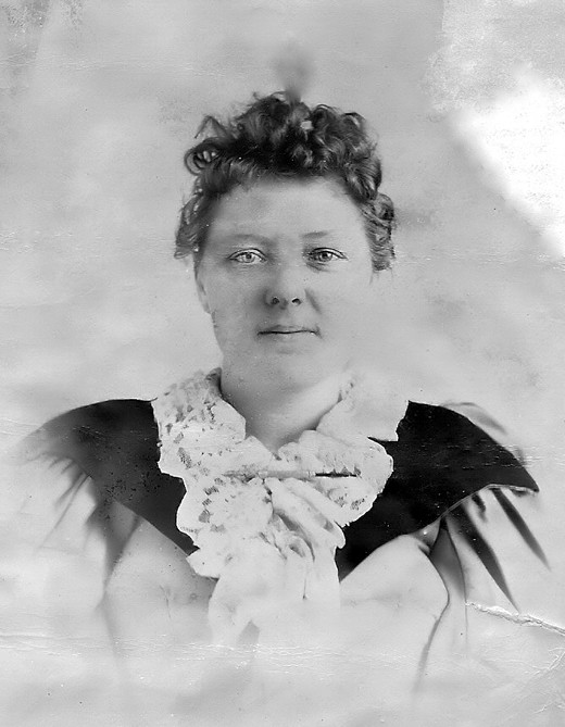 Emma Daugherty Banister circa 1894