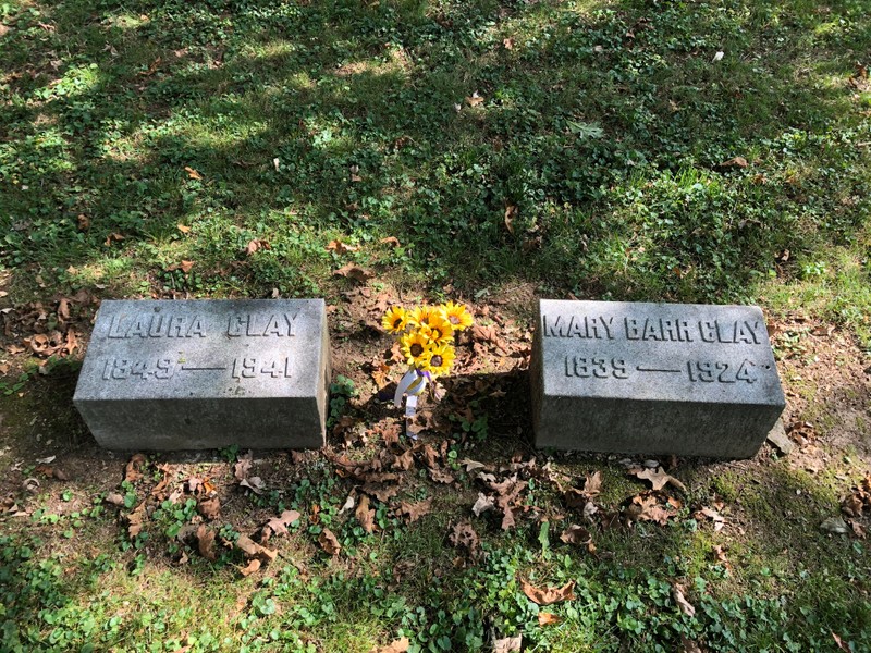 Clay Sisters' Graves