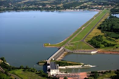 Aerial view of Gavin Point Dam