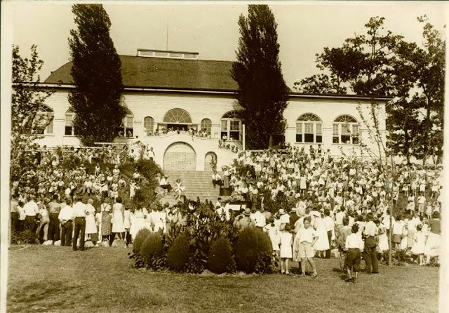 Lakewood Park Dance Hall packed with people in the 1930s. A collection of City of Waterbury Silas Bronson Library Digital Photos