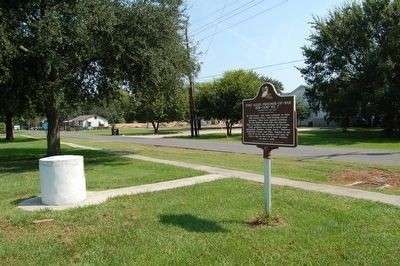 The former water fountain and marker