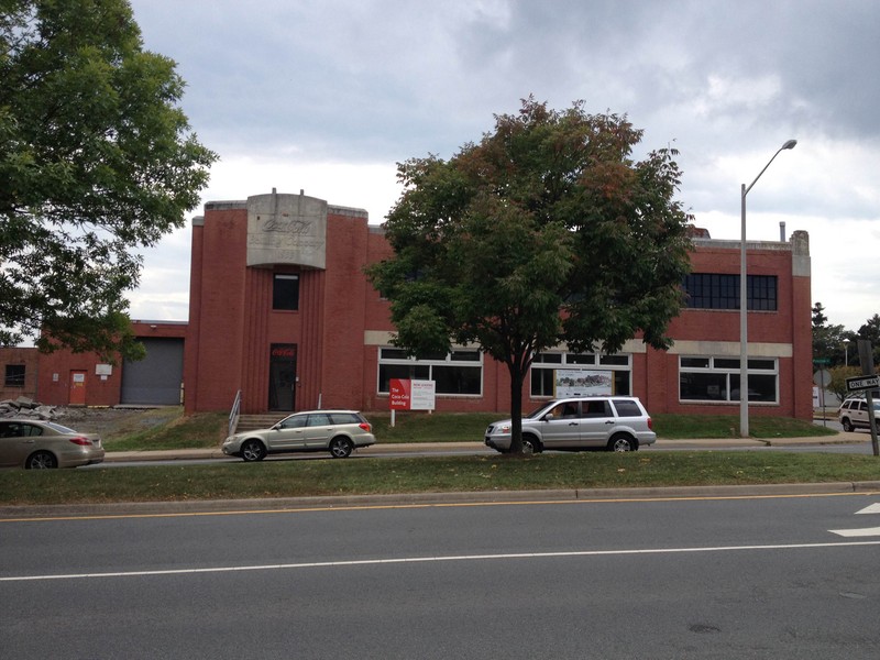 Exterior view of the Charlottesville Coca-Cola Bottling Plant. Image by Nickmorgan2 - Own work, CC BY-SA 3.0, https://commons.wikimedia.org/w/index.php?curid=35602274