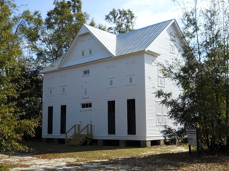 W.J. Quarles House.  
 
Source: Wikimedia