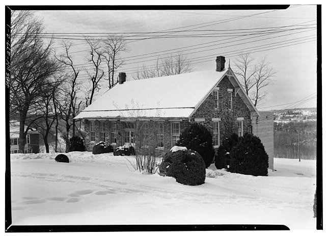 Sky, Snow, Building, Black