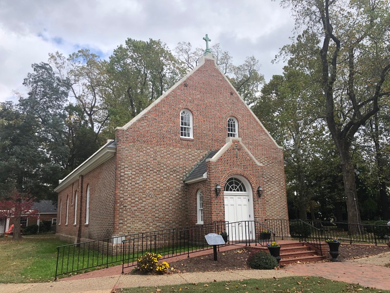 Old Donation Church (front)