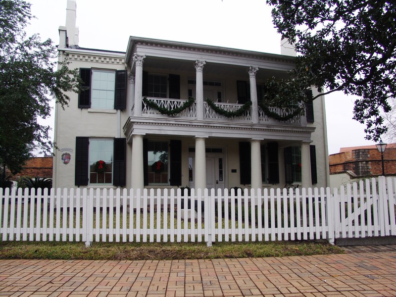 The Conde–Charlotte House Museum was a Navy officer's club during World War II.