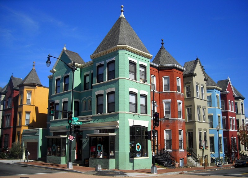 Intersection of 4th & T Streets, NW in the LeDroit Park neighborhood. Image by AgnosticPreachersKid at en.wikipedia, CC BY-SA 3.0, https://commons.wikimedia.org/w/index.php?curid=16242522