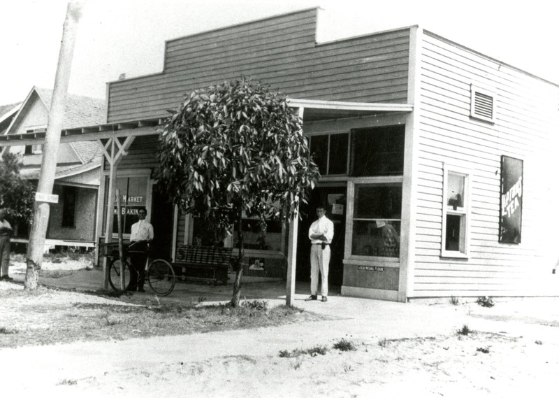 H.C. Smith Store, St. Petersburg, 1937. 