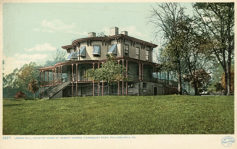 These cast-iron porches were removed in the 1920s by the director of the Philadelphia Museum of Art, Fiske Kimball, who lived in the house from 1925-1955.