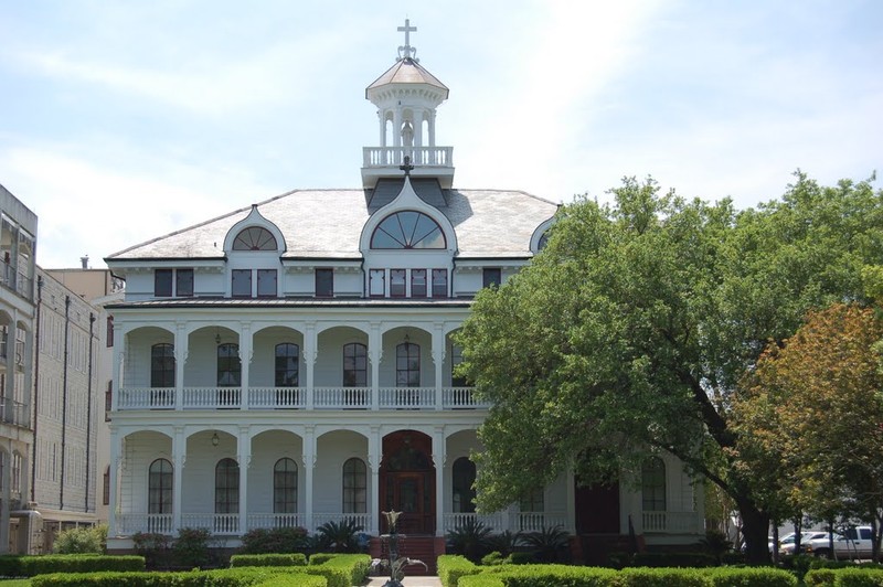 Construction of Greenville Hall began in 1882 and it became the administration building for St. Mary's Dominican College.