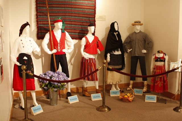 An exhibit featuring traditional Portuguese clothing (image from the Portuguese Historical Museum)