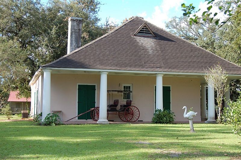 The LaBranche Plantation Dependency house was built sometime in the early 19th century and is a great example of Creole architecture.