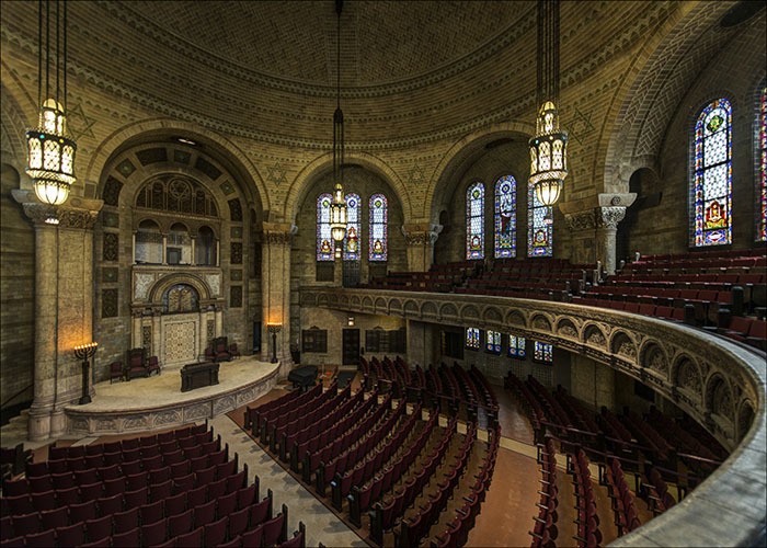 View inside the synagogue. Photo: Louis Davidson, Synagogues360.com