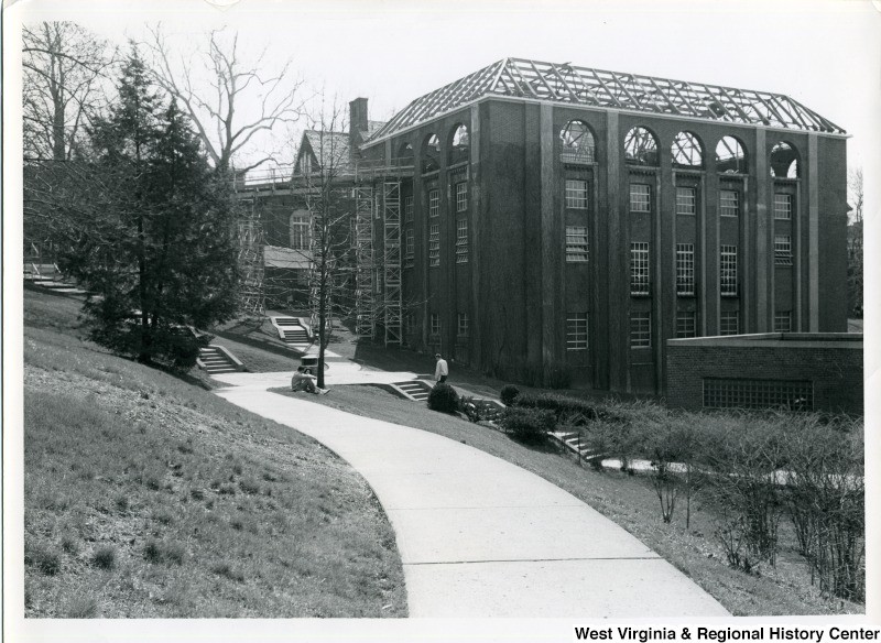 Elizabeth Moore Hall addition under construction