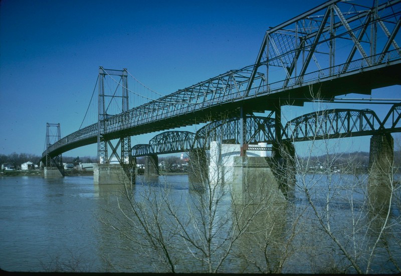 Parkersburg-Belpre Bridge and Sixth Street Railroad Bridge