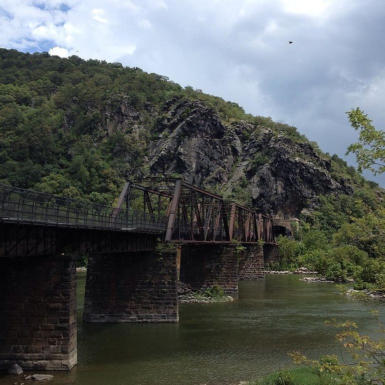 View of the 1894 bridge from the Harpers Ferry side