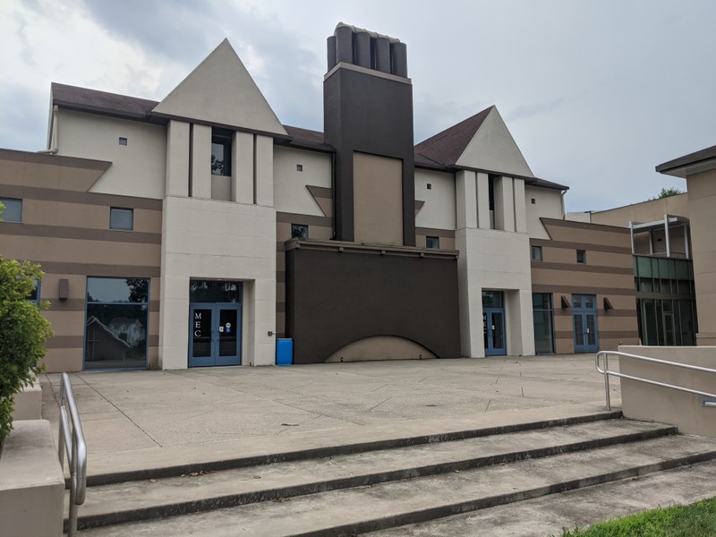 The Patteson Dr facing facade of the Museum Education Center