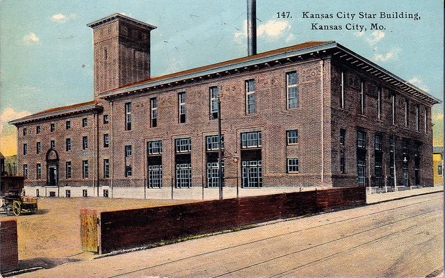 Postcard of the Star headquarters around 1912. Image obtained from flickr.