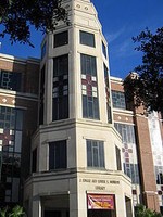 Close up of Monroe Library entrance