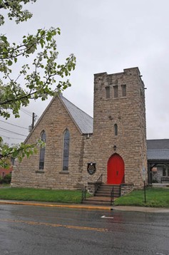 The Christ Episcopal Church is a contributing structure to the Blacksburg Historic District; image by Jerrye & Roy Klotz, MD - Own work, CC BY-SA 4.0, https://commons.wikimedia.org/w/index.php?curid=39584828