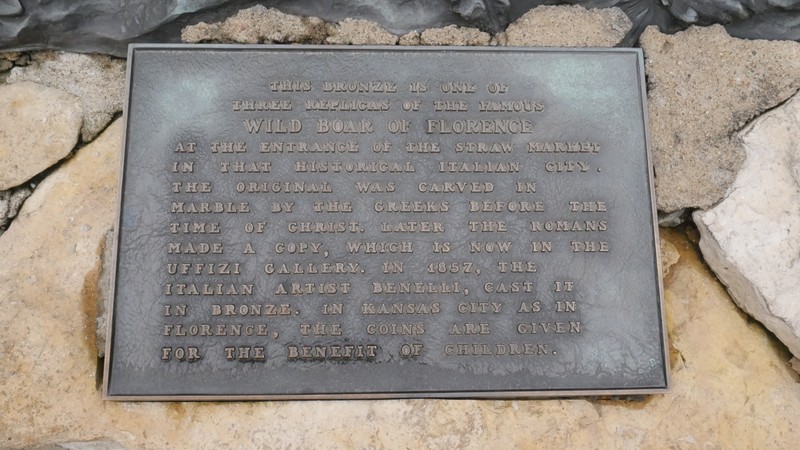 Font, Commemorative plaque, Grass, Landmark