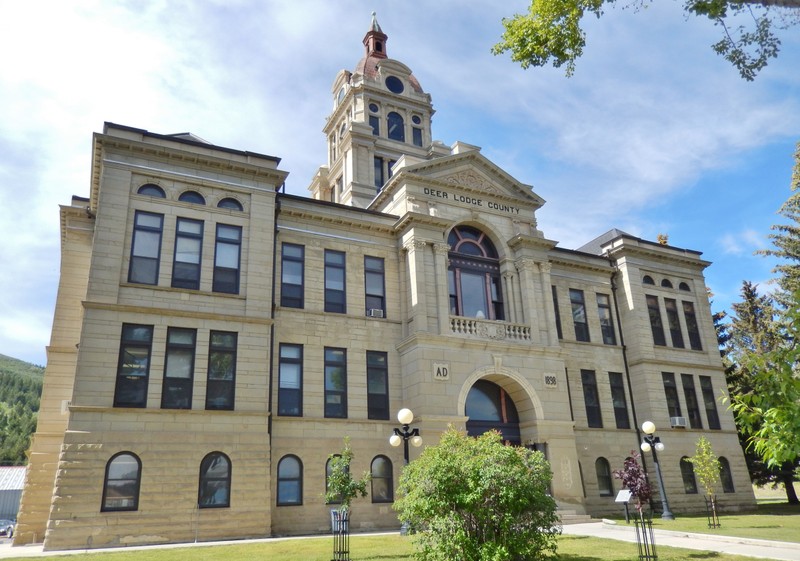 Built in 1900, the Deer Lodge County Courthouse is a fine example of Neoclassical architecture. It continues to be the seat of county government.