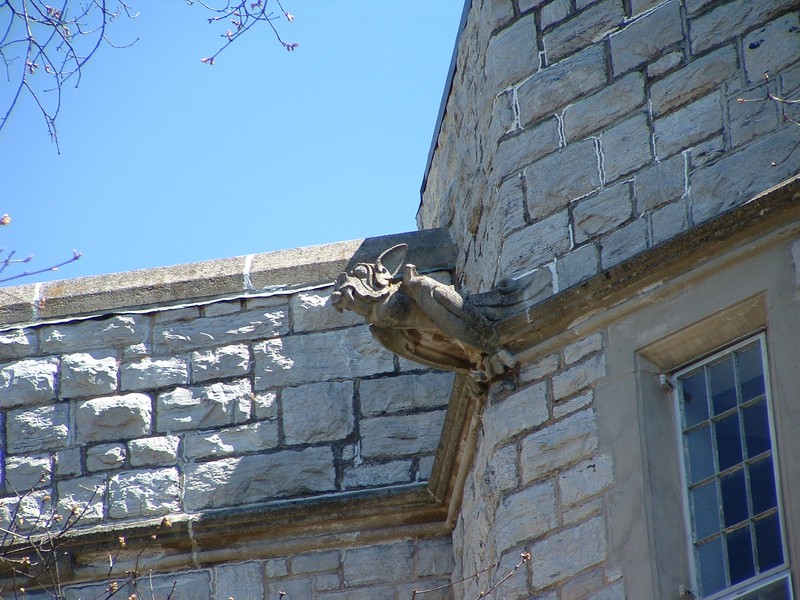 "Gargoyle" on Virginia Tech's Smyth Hall, viewed from the Ag Quad; image by Buridan - Own work, Public Domain, https://commons.wikimedia.org/w/index.php?curid=102796