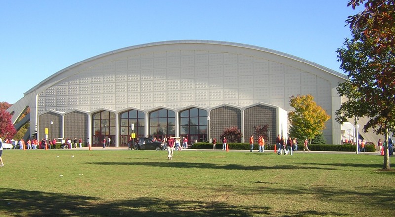 Cassell Coliseum at Virginia Tech (exterior); image by UserB - Own work, GFDL 1.2, https://commons.wikimedia.org/w/index.php?curid=1302023