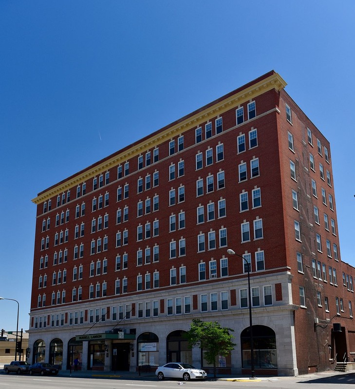 Sky, Building, Window, Property