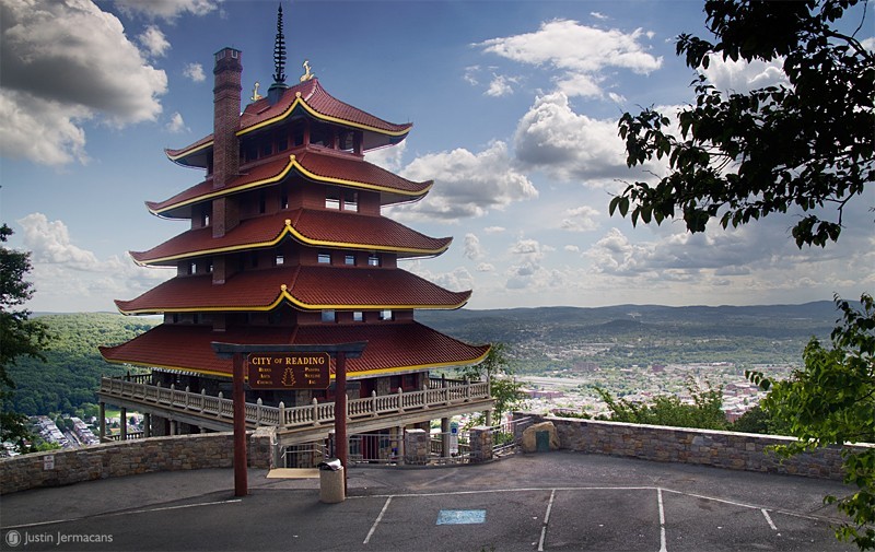 The Pagoda with the City of Reading behind it