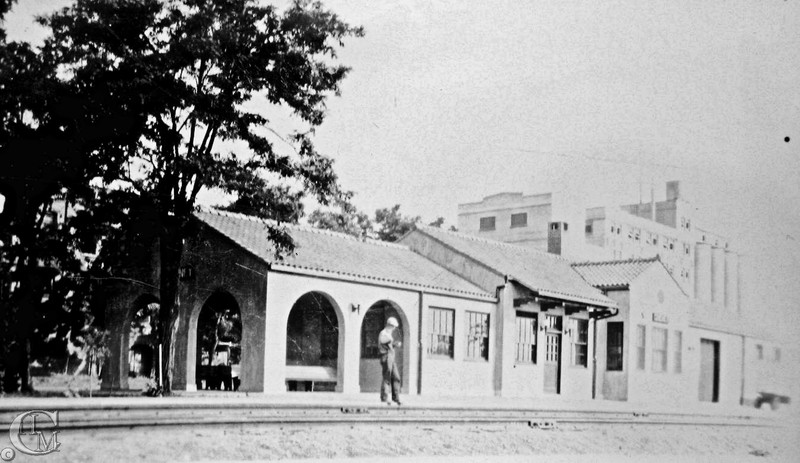 Outdoor waiting area on west end of building