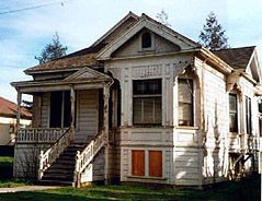 The Paulson House prior to restoration, in 1986 (image from California Pioneers of Santa Clara County)