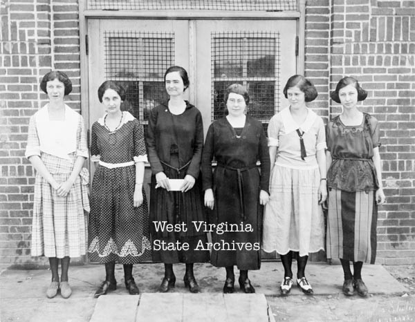 Hansford School teachers: Elizabeth Turner, Silvia Miller, Bashaba White, Lenoah Burdette, Fritz McClung, Rachel Dame.