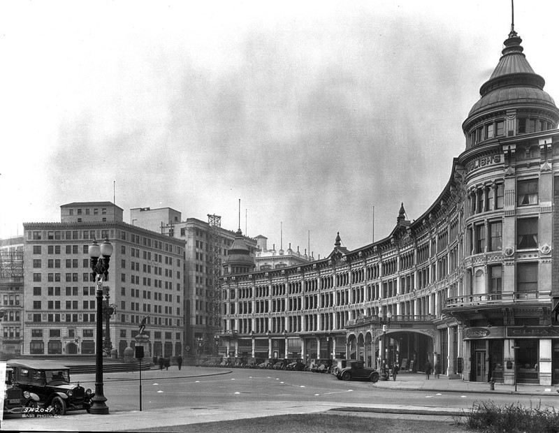 The Test Building (on the left) was designed to blend in with the surrounding buildings, such as the English Theater and Opera House that once stood along Monument Circle.